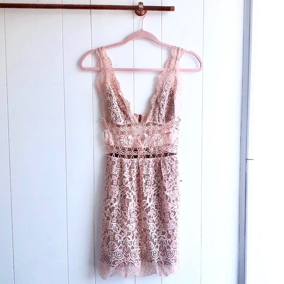 For Love And Lemons Dresses & Skirts - NWT For Love & Lemons Mon Cheri Pink Dress